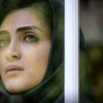 (عکس) رونمایی «الناز ملک» از تیپ و چهره زمستانی اش؛ سیما سریال زخم کاری